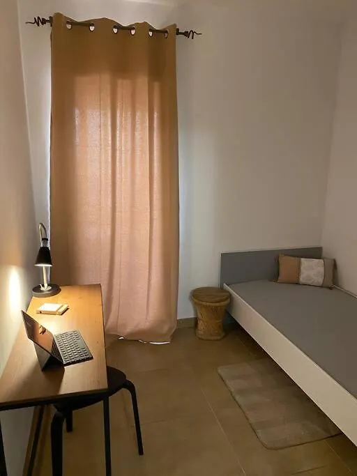 Akropole De Caroline, Central, Lumineux, Calme, Free Parking, Lift, 3 Beds Draguignan Fransa